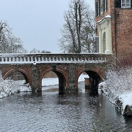 Flat In Eutin On The Kleiner Eutiner See Lake ภายนอก รูปภาพ