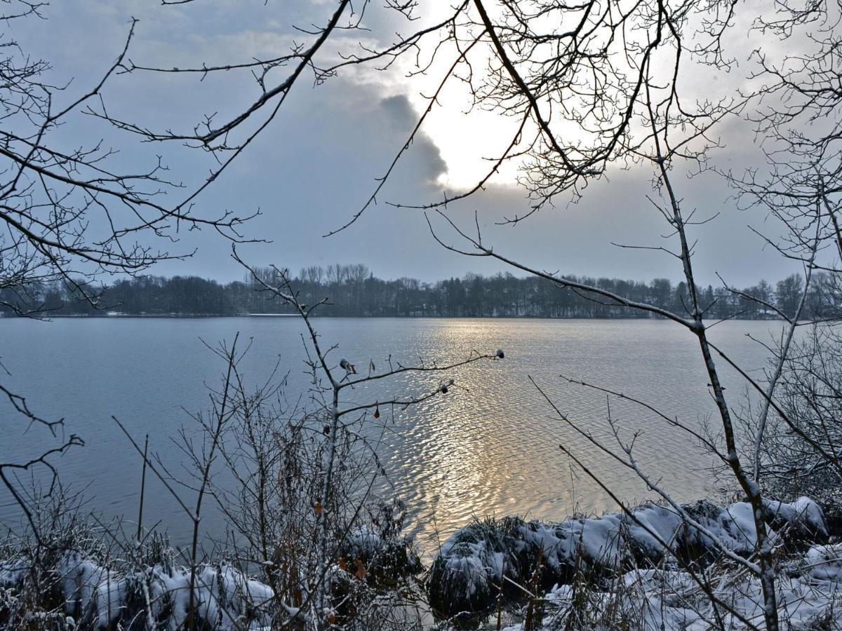 Flat In Eutin On The Kleiner Eutiner See Lake ภายนอก รูปภาพ