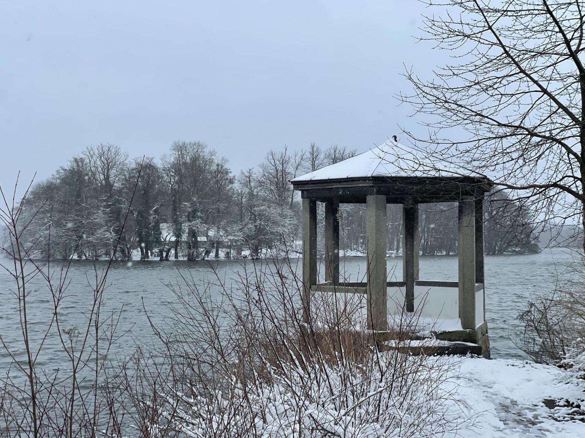 Flat In Eutin On The Kleiner Eutiner See Lake ภายนอก รูปภาพ